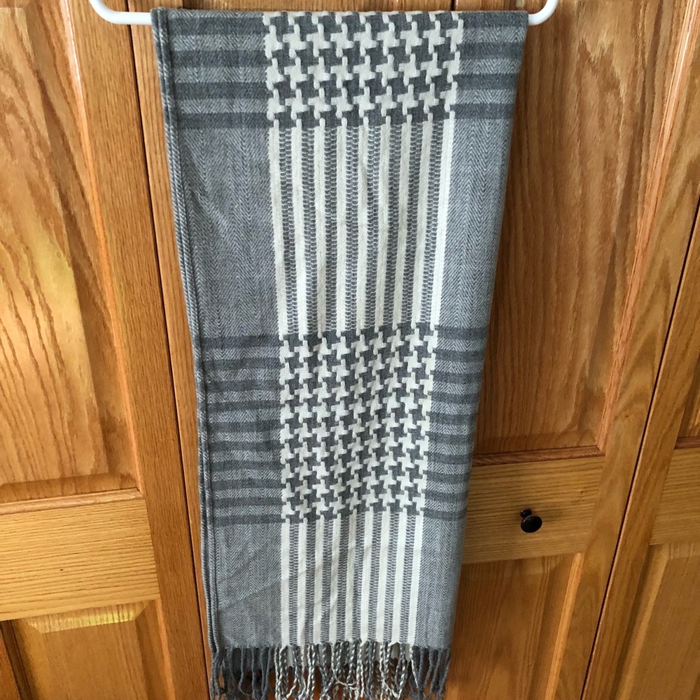 Forever 21 - Grey and white blanket scarf. Snuggly warm with coat…